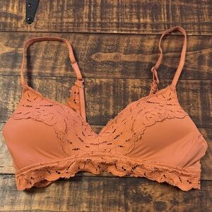 Aerie Wireless Bra 32B